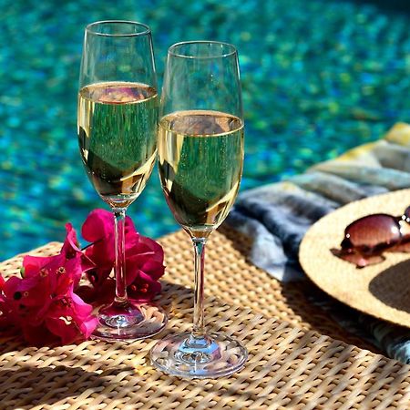 The Uza Terrace Beach Club Villas Йомітан Екстер'єр фото