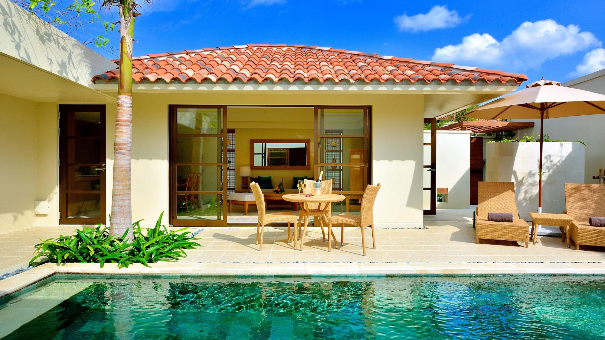 The Uza Terrace Beach Club Villas Йомітан Екстер'єр фото
