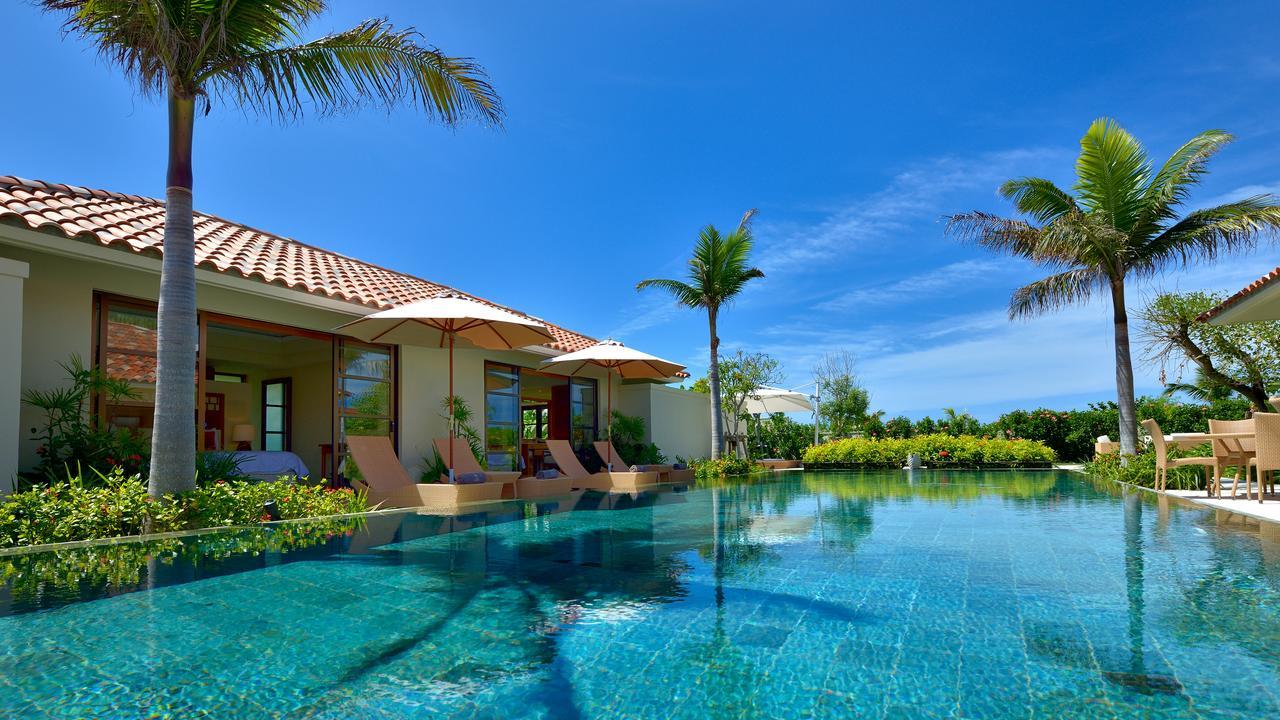 The Uza Terrace Beach Club Villas Йомітан Екстер'єр фото