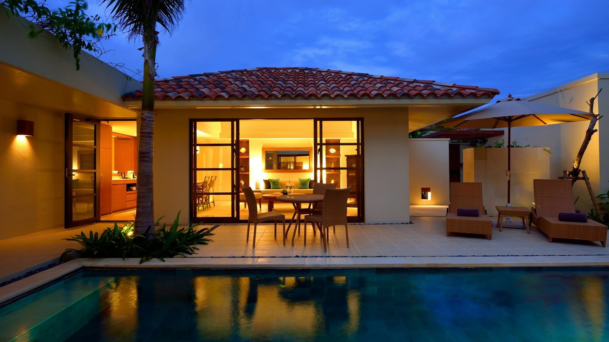 The Uza Terrace Beach Club Villas Йомітан Екстер'єр фото